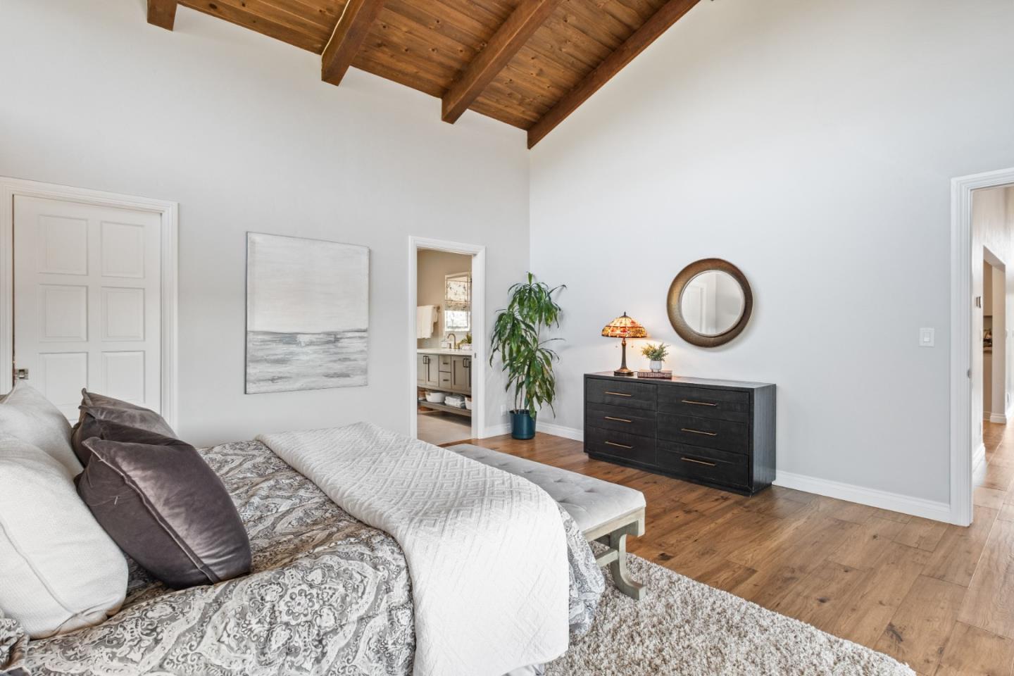 Detail Gallery Image 32 of 103 For 15208 Sycamore Dr, Morgan Hill,  CA 95037 - 4 Beds | 2/1 Baths