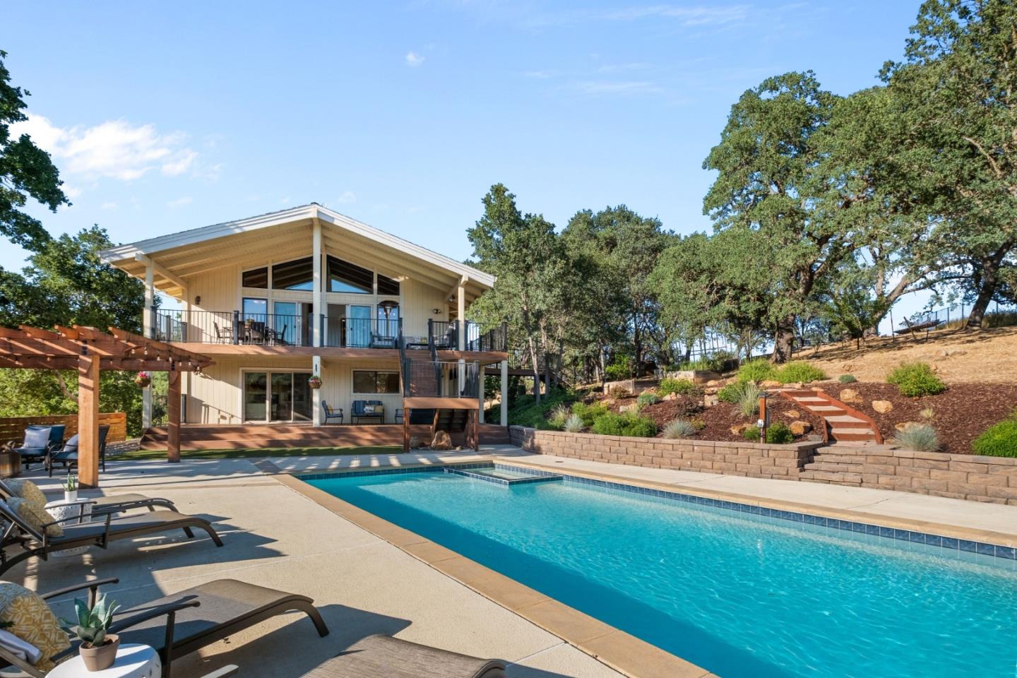 Detail Gallery Image 61 of 103 For 15208 Sycamore Dr, Morgan Hill,  CA 95037 - 4 Beds | 2/1 Baths