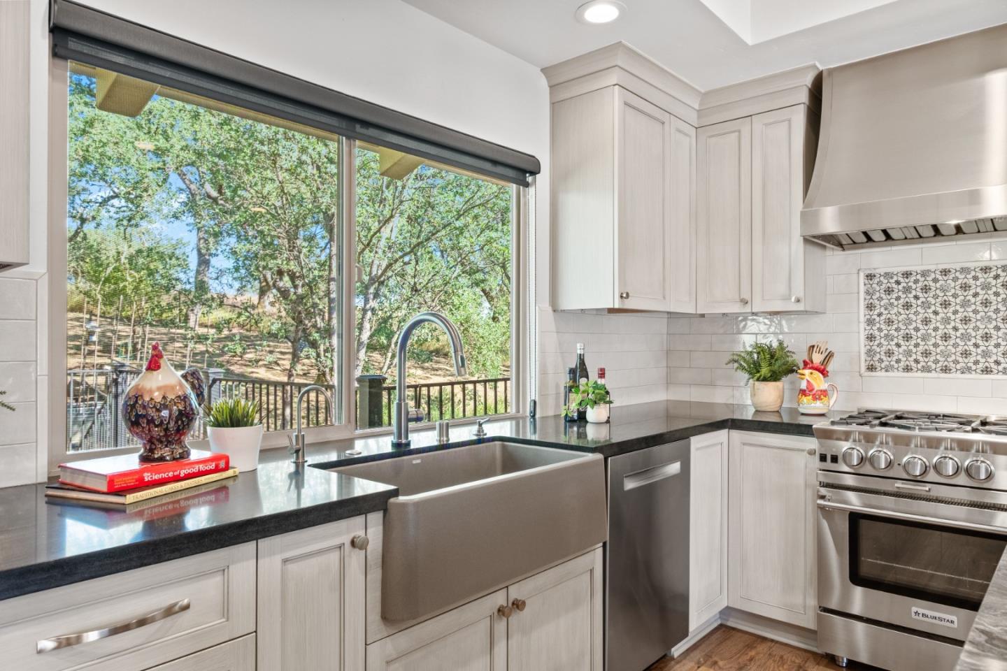 Detail Gallery Image 9 of 103 For 15208 Sycamore Dr, Morgan Hill,  CA 95037 - 4 Beds | 2/1 Baths