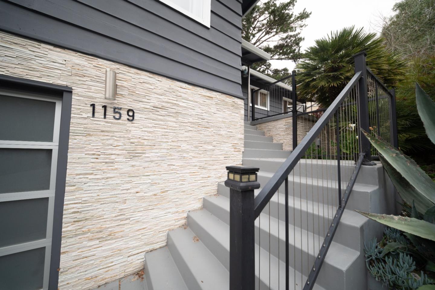 Detail Gallery Image 10 of 114 For 1159 Barcelona Dr, Pacifica,  CA 94044 - 5 Beds | 3 Baths