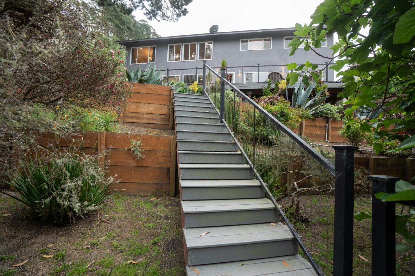 Detail Gallery Image 100 of 114 For 1159 Barcelona Dr, Pacifica,  CA 94044 - 5 Beds | 3 Baths