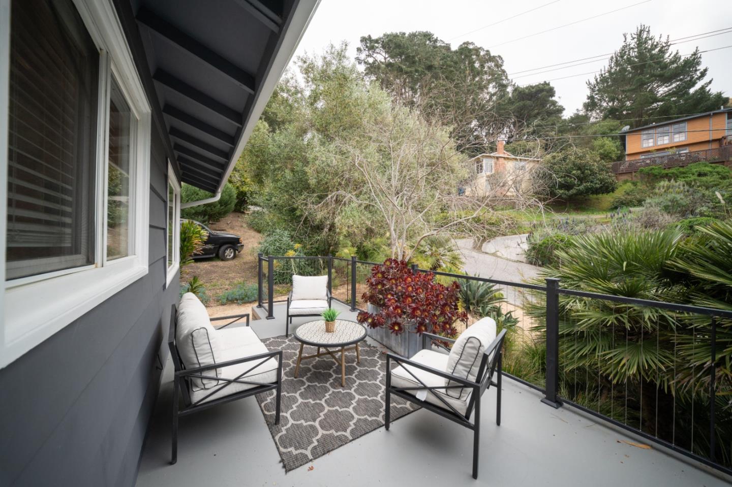 Detail Gallery Image 13 of 114 For 1159 Barcelona Dr, Pacifica,  CA 94044 - 5 Beds | 3 Baths