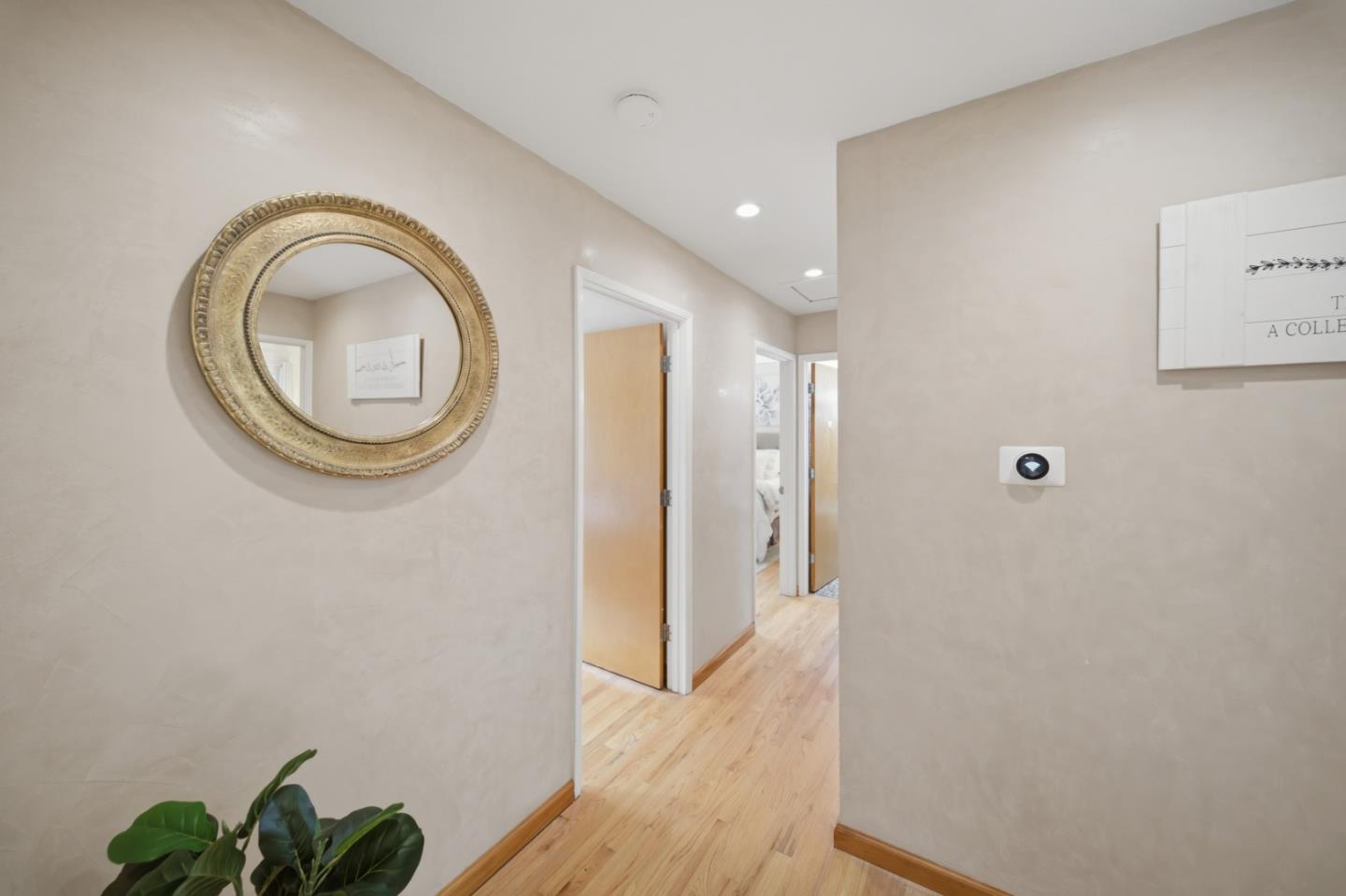 Detail Gallery Image 18 of 114 For 1159 Barcelona Dr, Pacifica,  CA 94044 - 5 Beds | 3 Baths