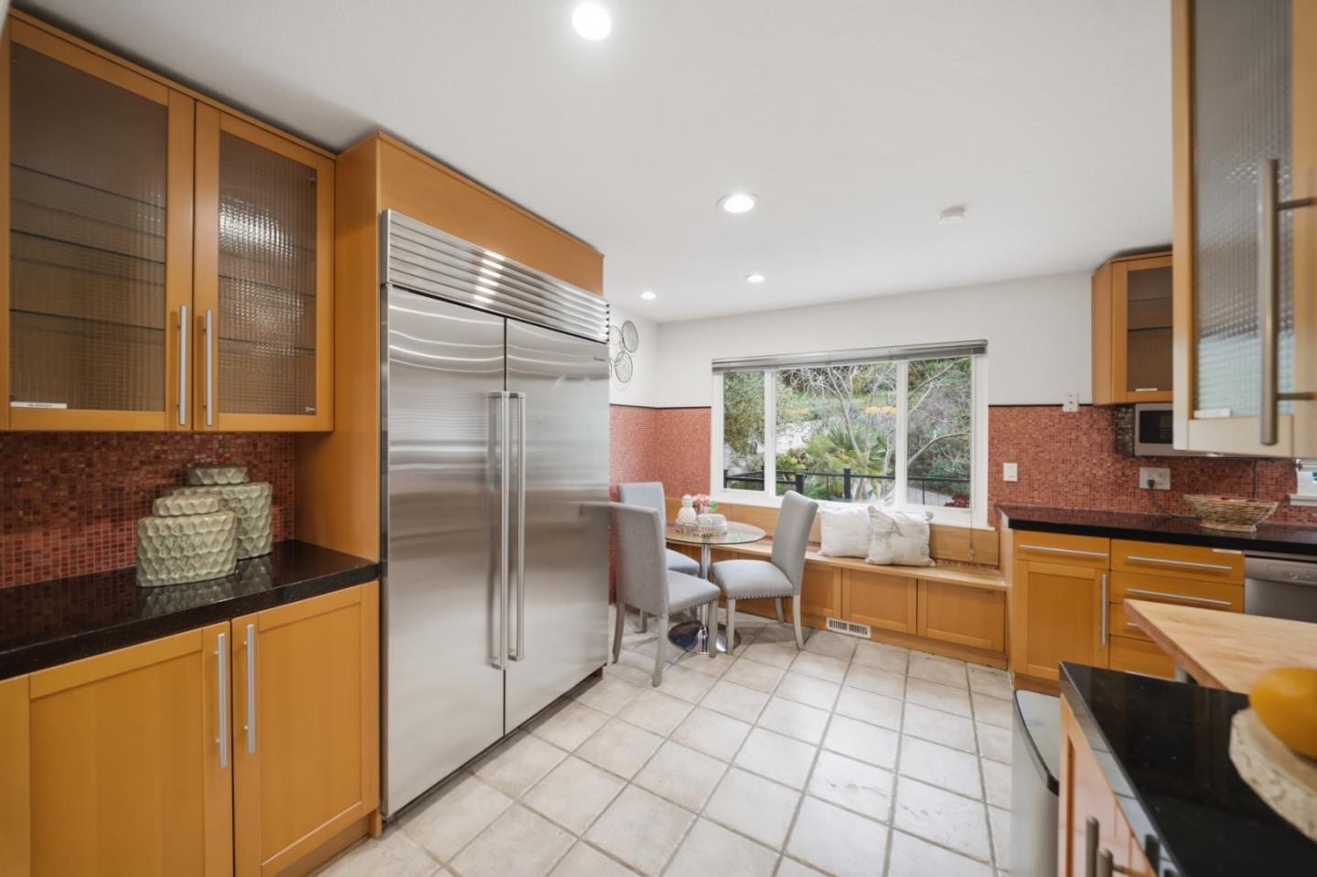 Detail Gallery Image 23 of 114 For 1159 Barcelona Dr, Pacifica,  CA 94044 - 5 Beds | 3 Baths