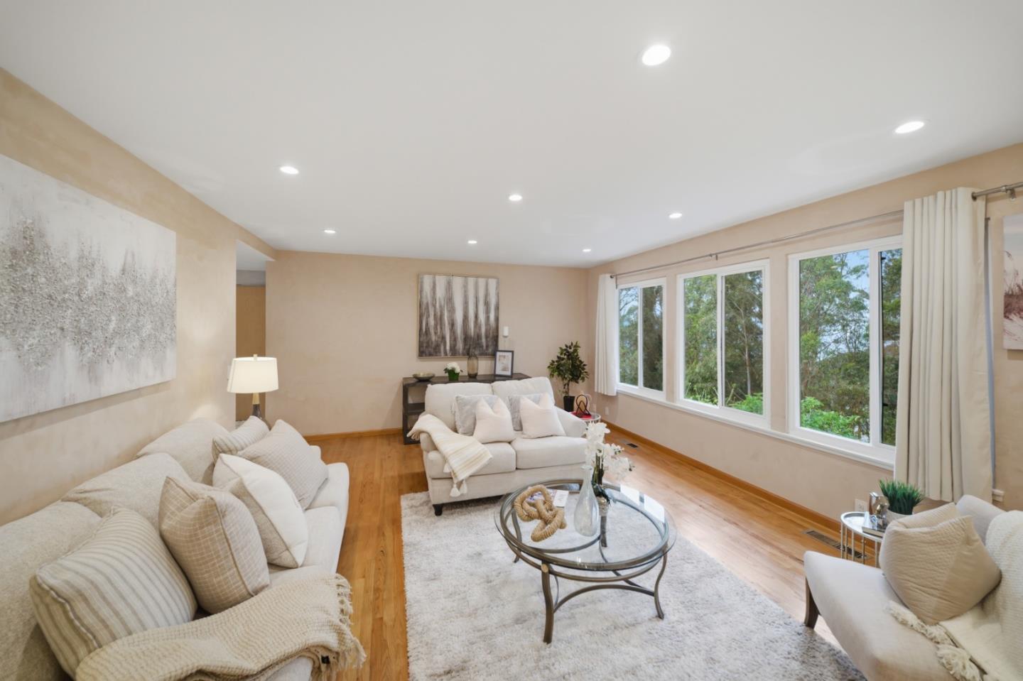 Detail Gallery Image 31 of 114 For 1159 Barcelona Dr, Pacifica,  CA 94044 - 5 Beds | 3 Baths