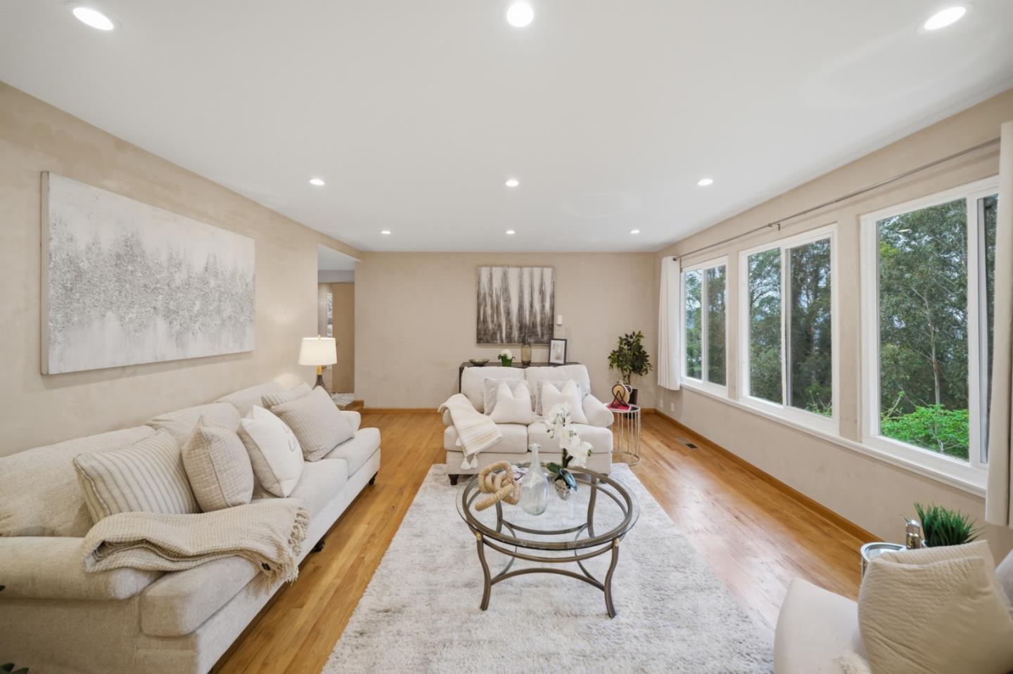 Detail Gallery Image 33 of 114 For 1159 Barcelona Dr, Pacifica,  CA 94044 - 5 Beds | 3 Baths