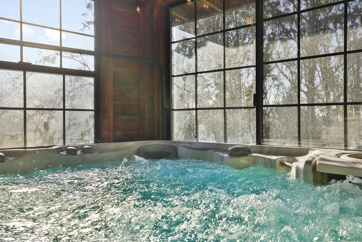 Detail Gallery Image 7 of 114 For 1159 Barcelona Dr, Pacifica,  CA 94044 - 5 Beds | 3 Baths