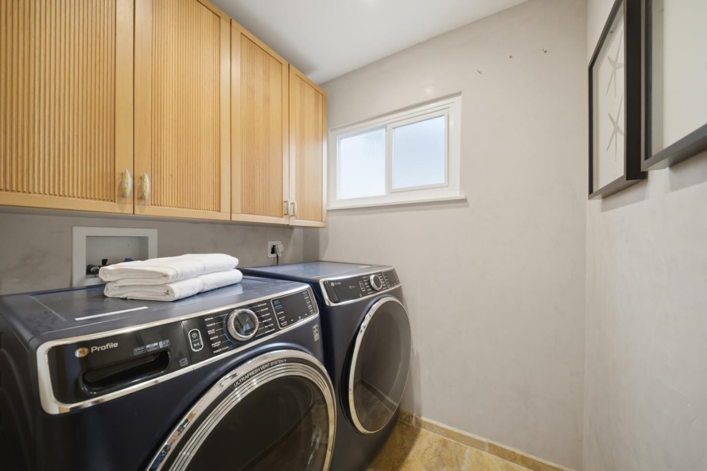 Detail Gallery Image 81 of 114 For 1159 Barcelona Dr, Pacifica,  CA 94044 - 5 Beds | 3 Baths