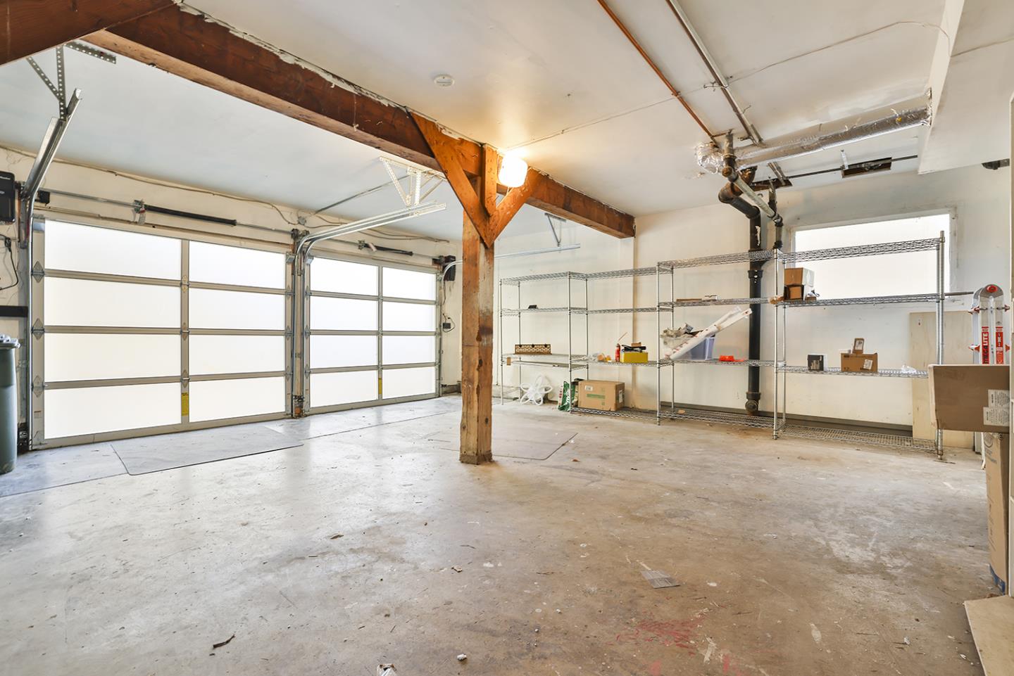 Detail Gallery Image 9 of 114 For 1159 Barcelona Dr, Pacifica,  CA 94044 - 5 Beds | 3 Baths