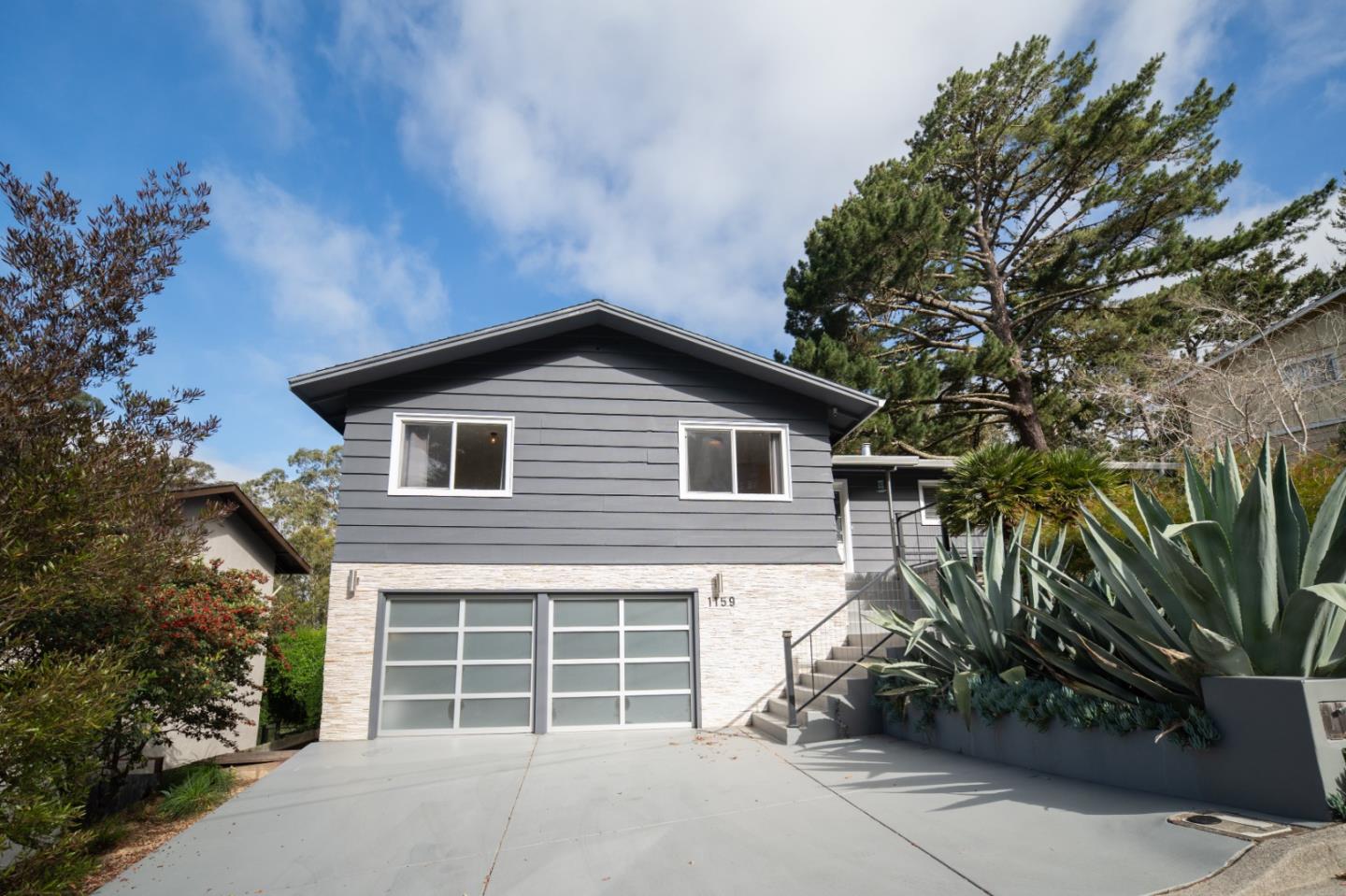 Detail Gallery Image 90 of 114 For 1159 Barcelona Dr, Pacifica,  CA 94044 - 5 Beds | 3 Baths