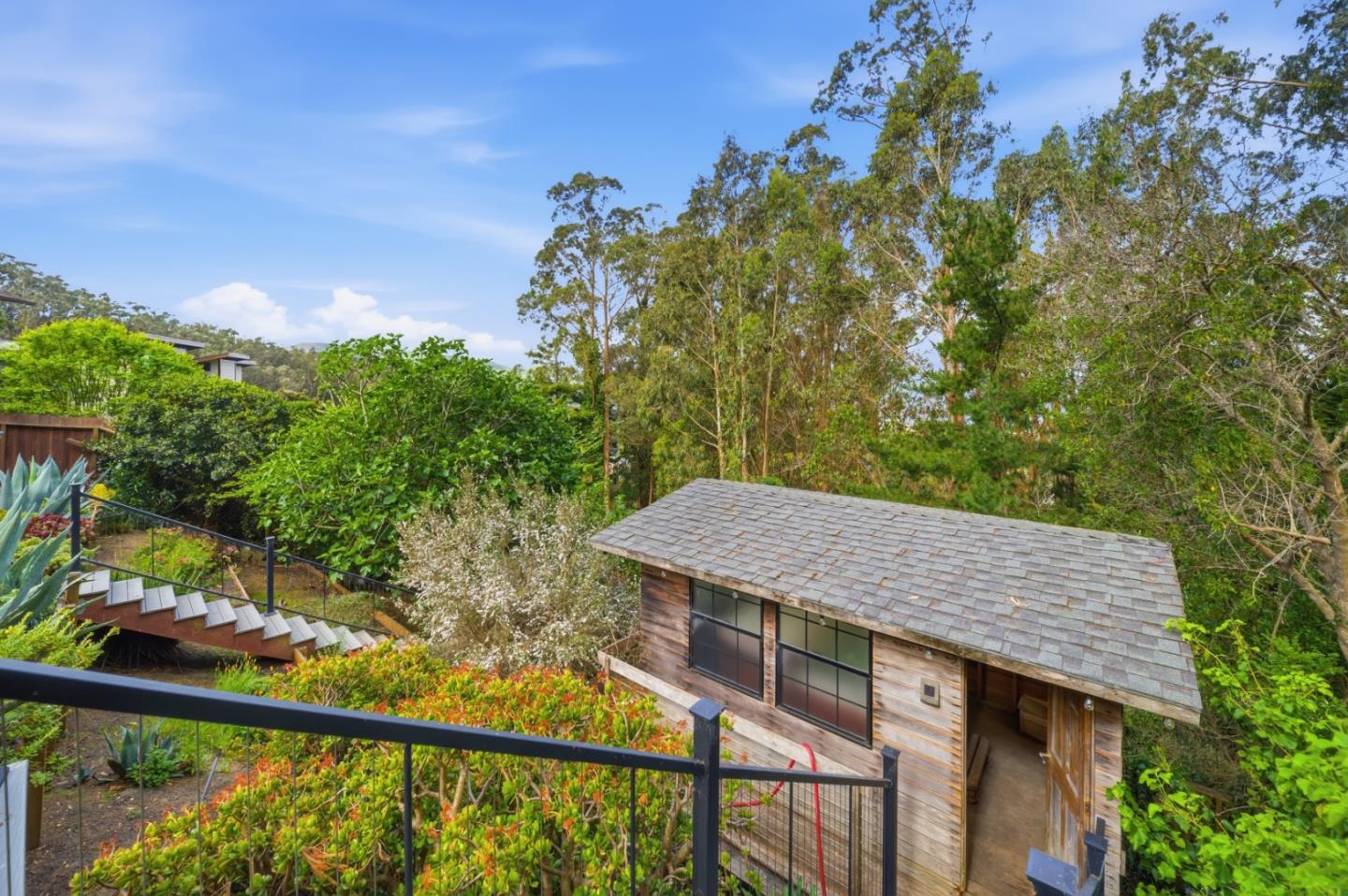 Detail Gallery Image 94 of 114 For 1159 Barcelona Dr, Pacifica,  CA 94044 - 5 Beds | 3 Baths