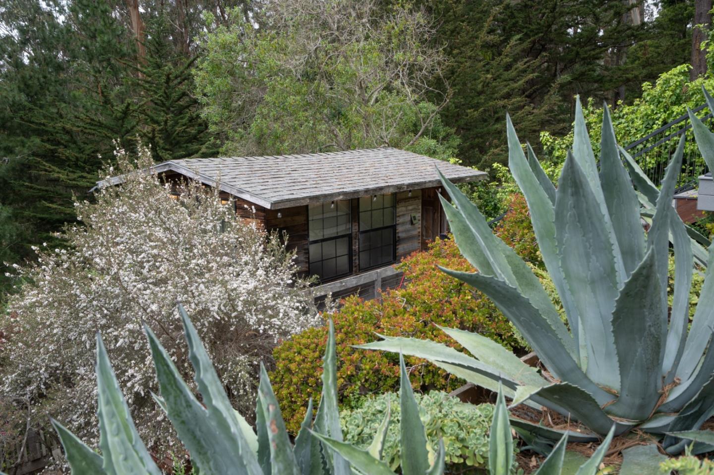 Detail Gallery Image 97 of 114 For 1159 Barcelona Dr, Pacifica,  CA 94044 - 5 Beds | 3 Baths