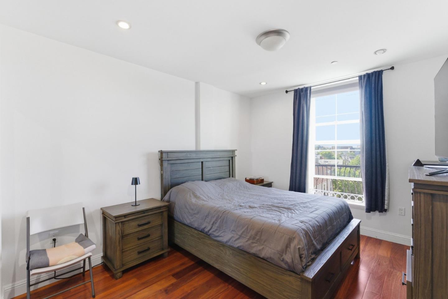 Detail Gallery Image 9 of 25 For 151 El Camino Real #305,  Millbrae,  CA 94030 - 2 Beds | 2 Baths