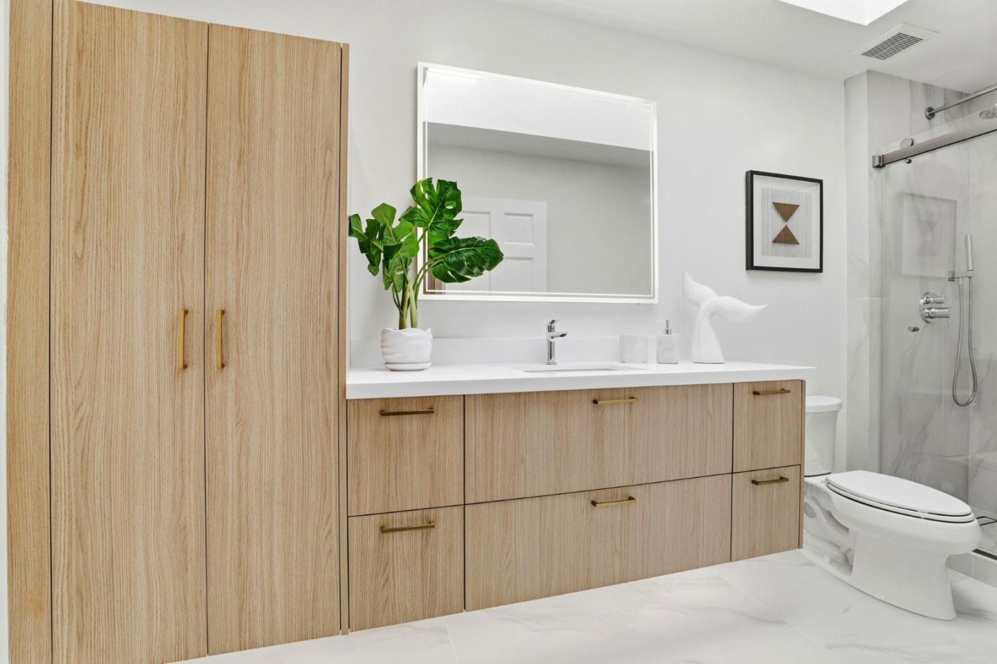 Detail Gallery Image 27 of 39 For 1350 Trinity Dr, Menlo Park,  CA 94025 - 3 Beds | 2/1 Baths