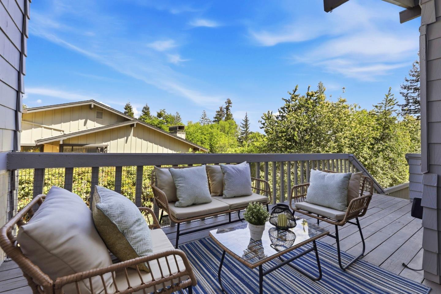 Detail Gallery Image 36 of 39 For 1350 Trinity Dr, Menlo Park,  CA 94025 - 3 Beds | 2/1 Baths