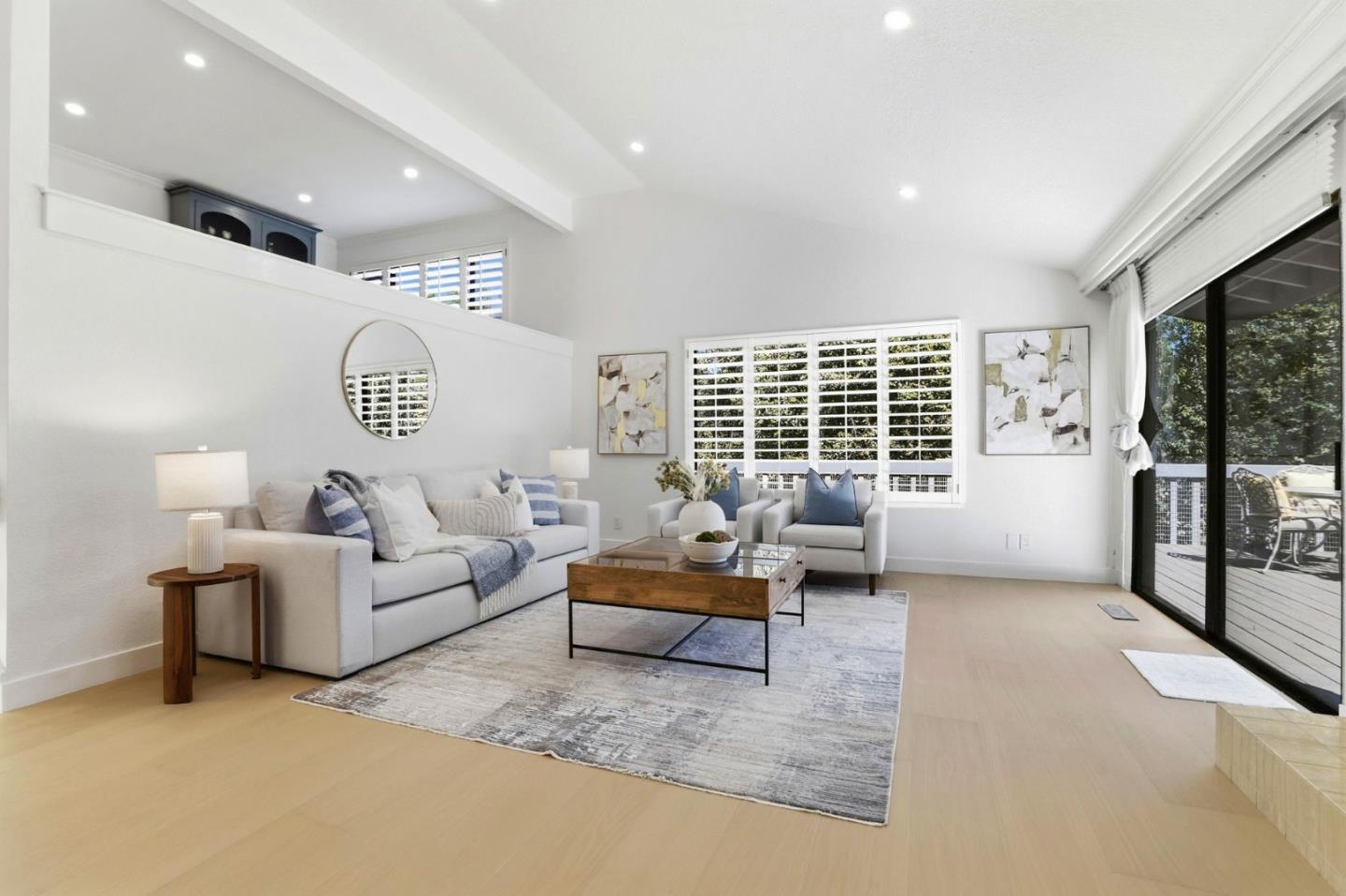 Detail Gallery Image 5 of 39 For 1350 Trinity Dr, Menlo Park,  CA 94025 - 3 Beds | 2/1 Baths