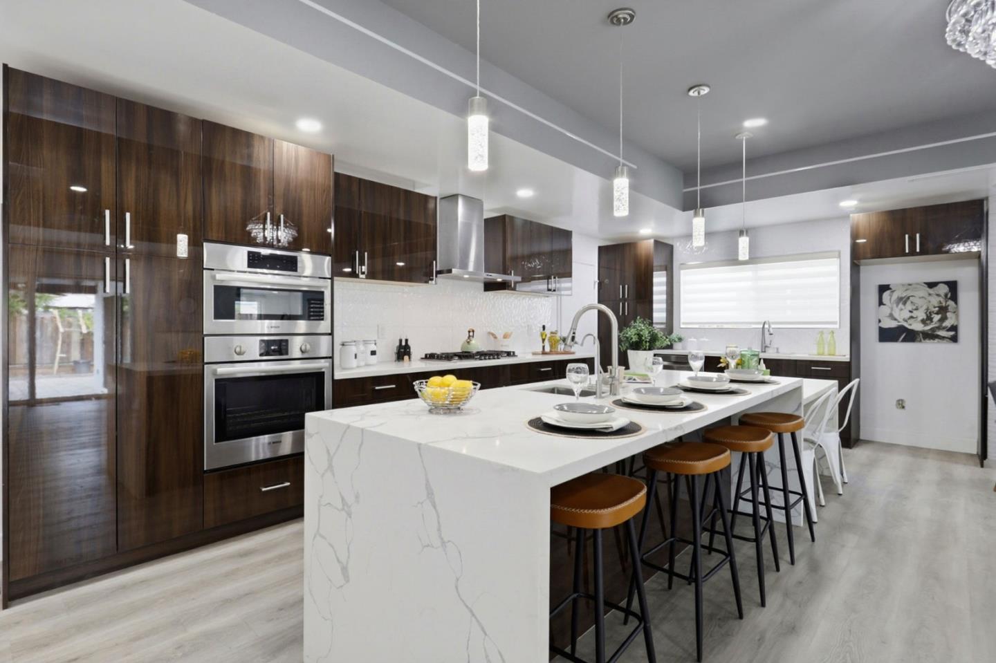 Detail Gallery Image 10 of 46 For 2885 Berryessa Rd, San Jose,  CA 95132 - 4 Beds | 2/1 Baths