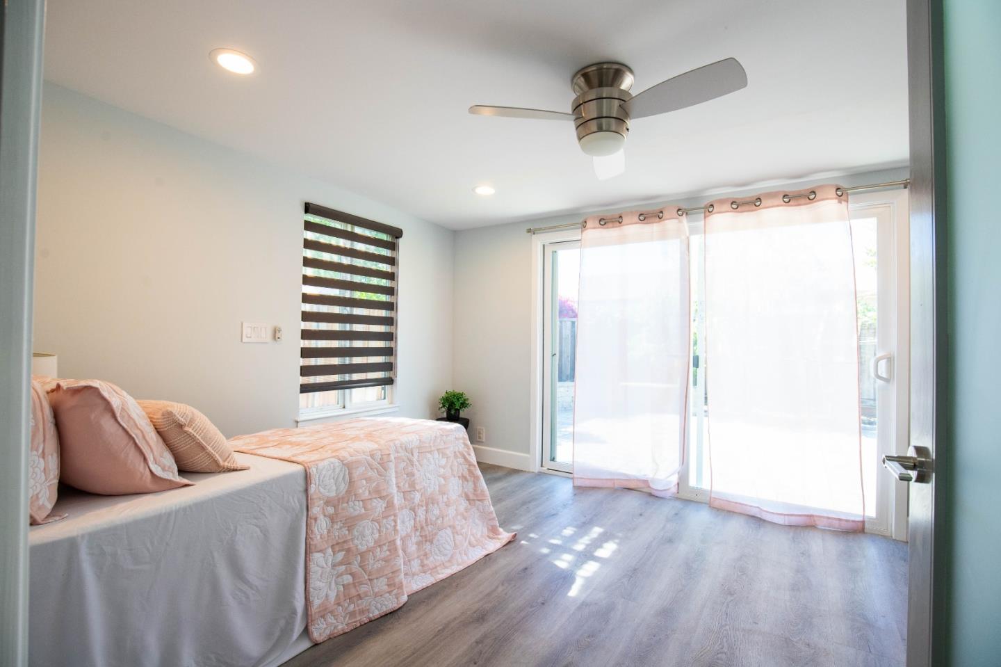 Detail Gallery Image 32 of 46 For 2885 Berryessa Rd, San Jose,  CA 95132 - 4 Beds | 2/1 Baths