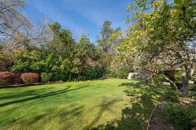 Detail Gallery Image 14 of 14 For 1 Adam Way, Atherton,  CA 94027 - 4 Beds | 3/1 Baths