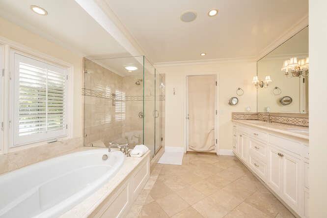 Detail Gallery Image 7 of 14 For 1 Adam Way, Atherton,  CA 94027 - 4 Beds | 3/1 Baths