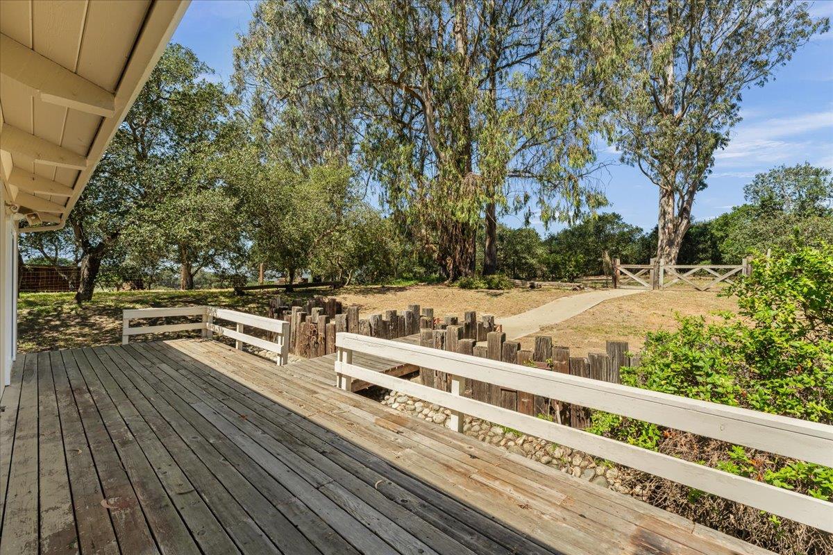 Detail Gallery Image 30 of 42 For 17089 Mcguffie Rd, Salinas,  CA 93907 - 3 Beds | 2/1 Baths