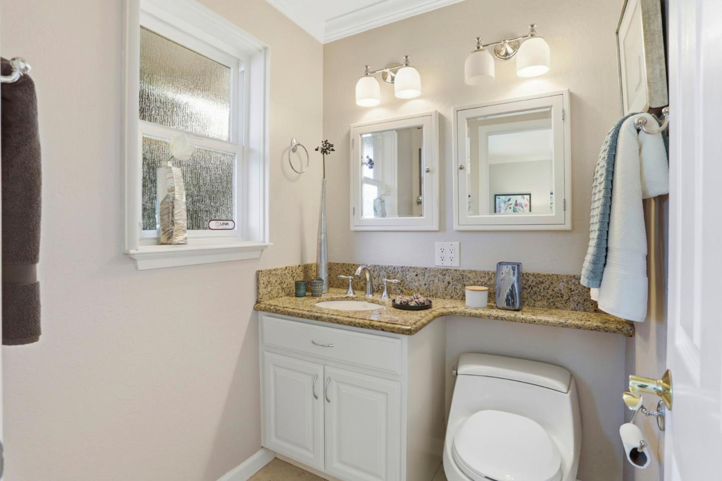 Detail Gallery Image 26 of 48 For 1701 S Springer Rd, Mountain View,  CA 94040 - 3 Beds | 2 Baths