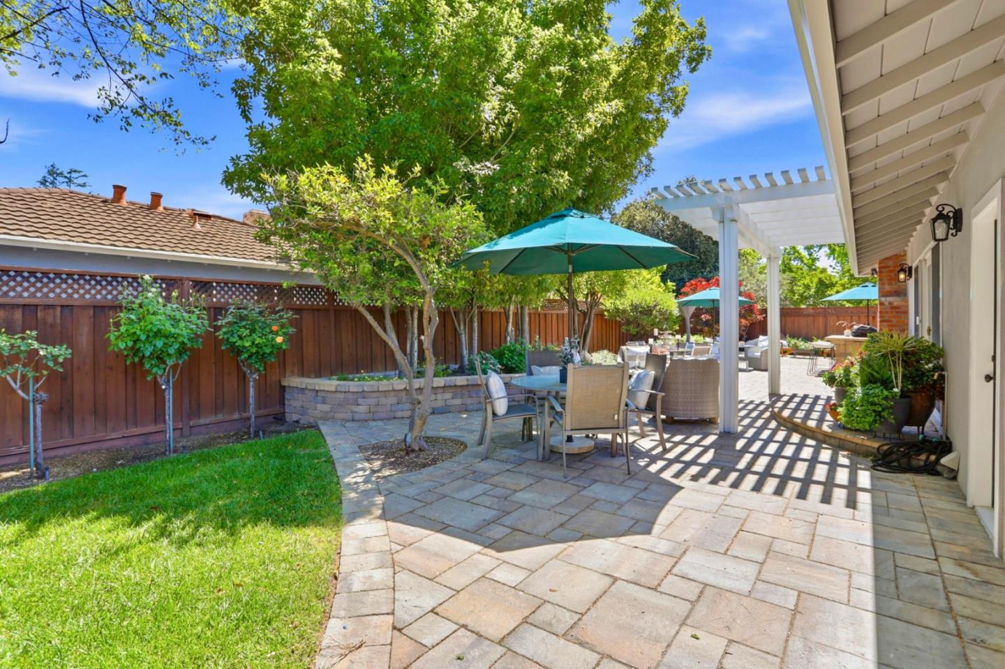 Detail Gallery Image 29 of 48 For 1701 S Springer Rd, Mountain View,  CA 94040 - 3 Beds | 2 Baths