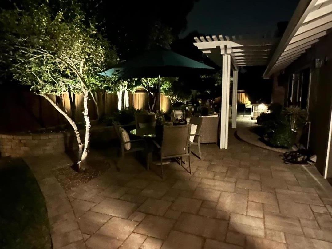 Detail Gallery Image 37 of 48 For 1701 S Springer Rd, Mountain View,  CA 94040 - 3 Beds | 2 Baths