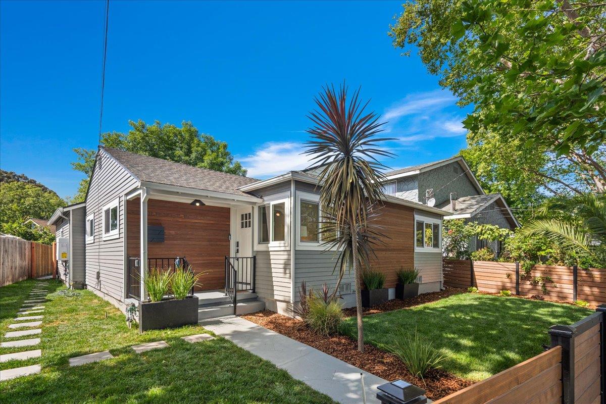 Detail Gallery Image 2 of 31 For 220 Lindbergh St, San Mateo,  CA 94401 - 3 Beds | 2 Baths