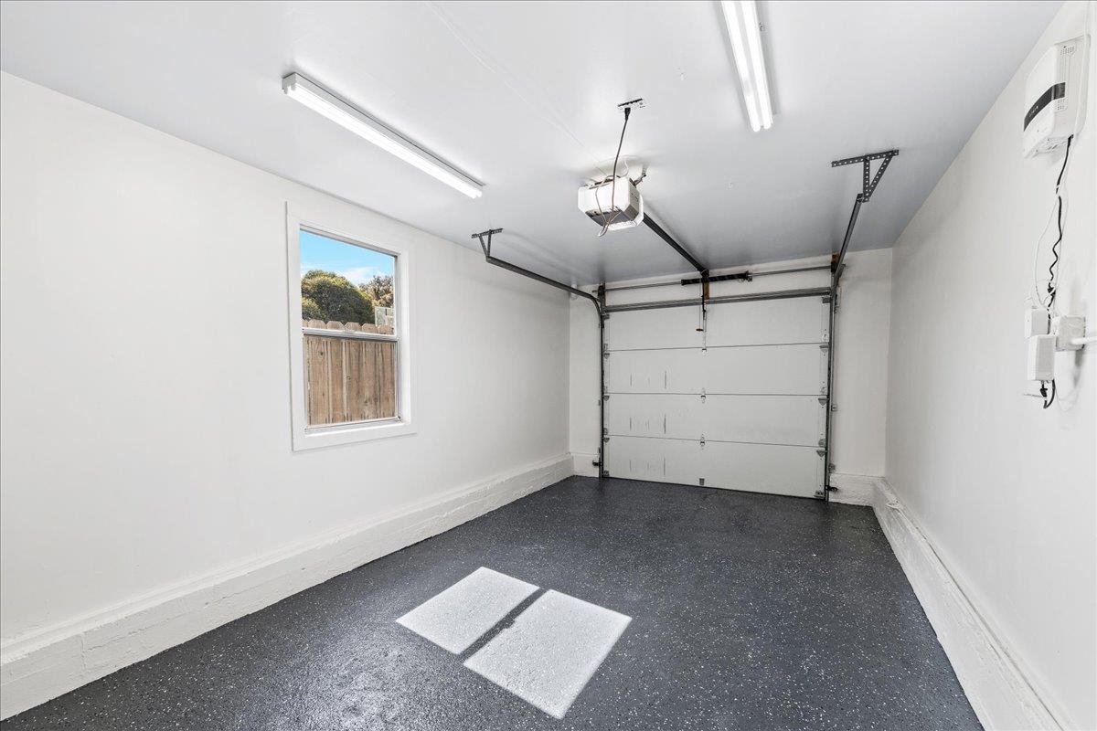 Detail Gallery Image 20 of 31 For 220 Lindbergh St, San Mateo,  CA 94401 - 3 Beds | 2 Baths