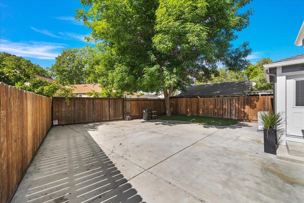 Detail Gallery Image 24 of 31 For 220 Lindbergh St, San Mateo,  CA 94401 - 3 Beds | 2 Baths