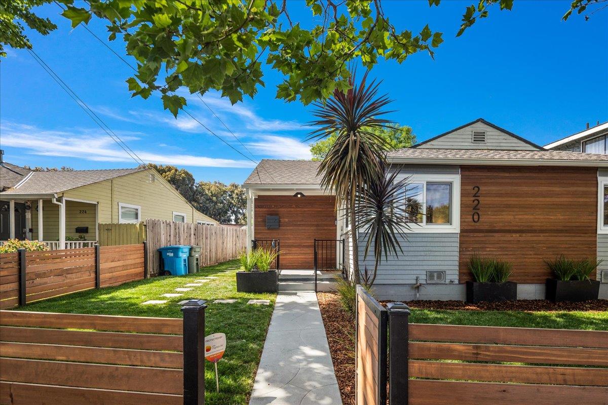 Detail Gallery Image 27 of 31 For 220 Lindbergh St, San Mateo,  CA 94401 - 3 Beds | 2 Baths