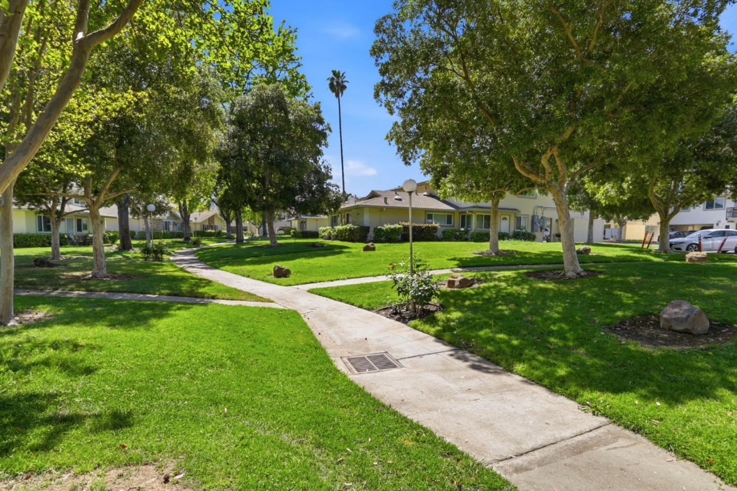 Detail Gallery Image 13 of 14 For 2301 Saidel Dr #3,  San Jose,  CA 95124 - 2 Beds | 1 Baths