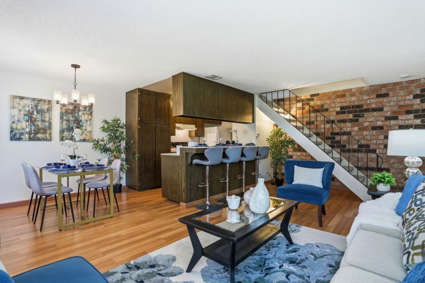 Detail Gallery Image 3 of 14 For 2301 Saidel Dr #3,  San Jose,  CA 95124 - 2 Beds | 1 Baths