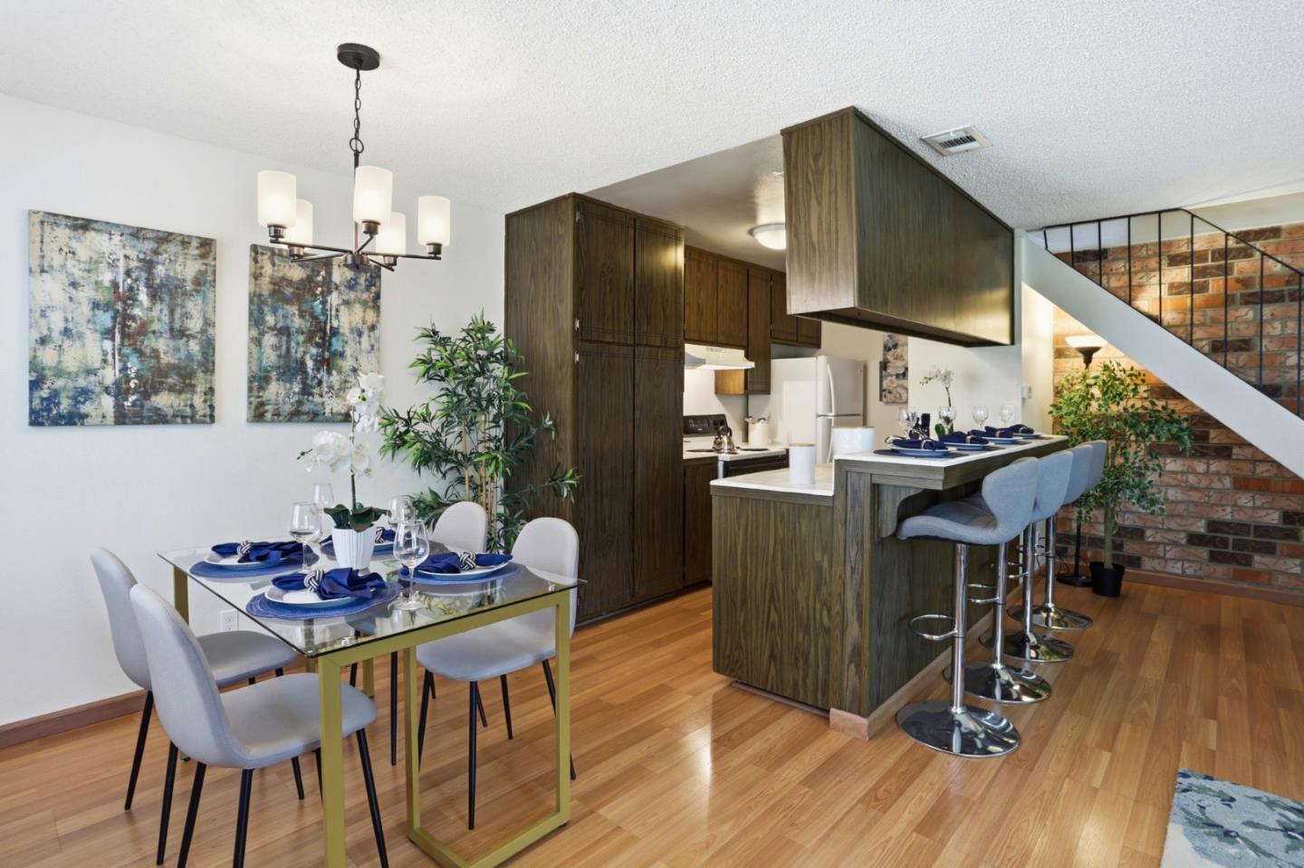 Detail Gallery Image 4 of 14 For 2301 Saidel Dr #3,  San Jose,  CA 95124 - 2 Beds | 1 Baths