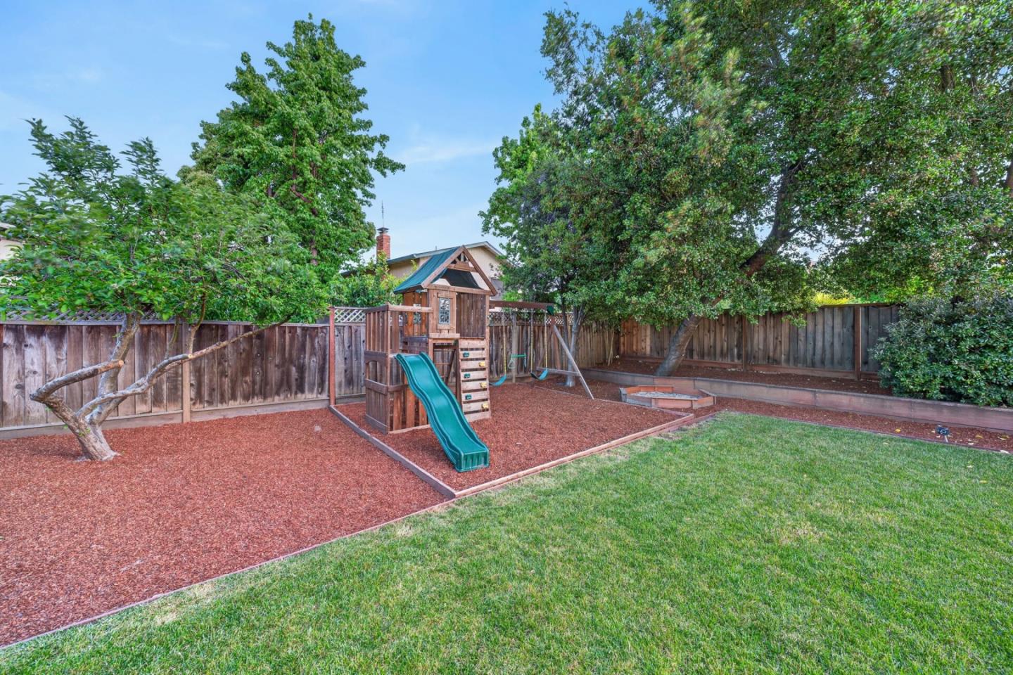 Detail Gallery Image 32 of 42 For 6570 Mcabee Rd, San Jose,  CA 95120 - 5 Beds | 2/1 Baths