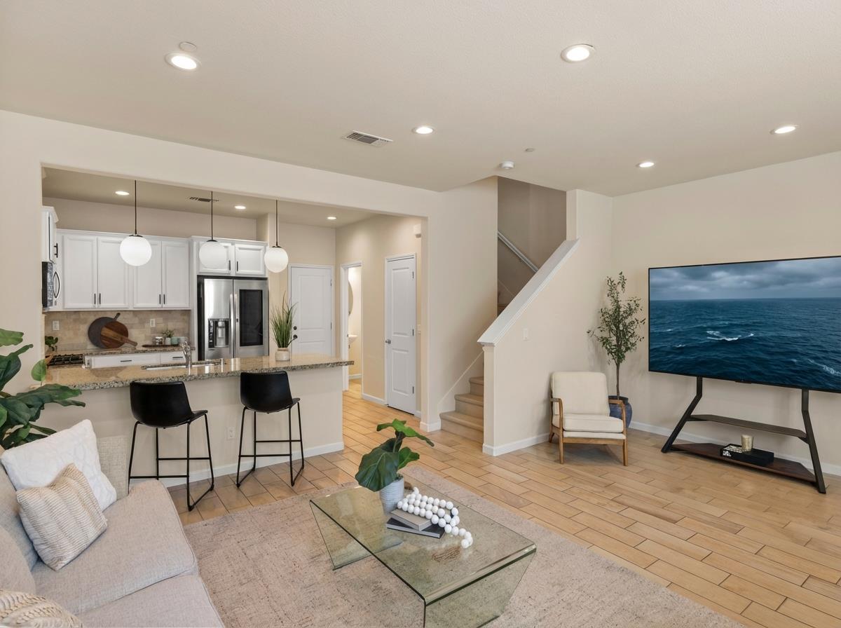 Detail Gallery Image 5 of 17 For 21207 Ord Ave, Marina,  CA 93933 - 3 Beds | 2/1 Baths