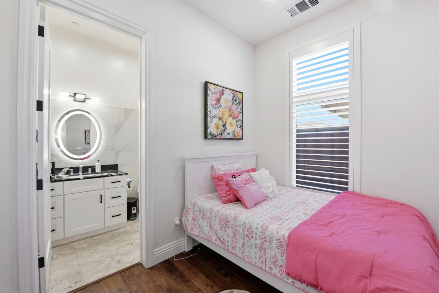 Detail Gallery Image 22 of 49 For 43141 Continental Dr, Fremont,  CA 94538 - 4 Beds | 3/1 Baths