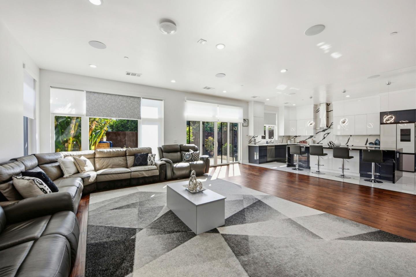 Detail Gallery Image 9 of 49 For 43141 Continental Dr, Fremont,  CA 94538 - 4 Beds | 3/1 Baths