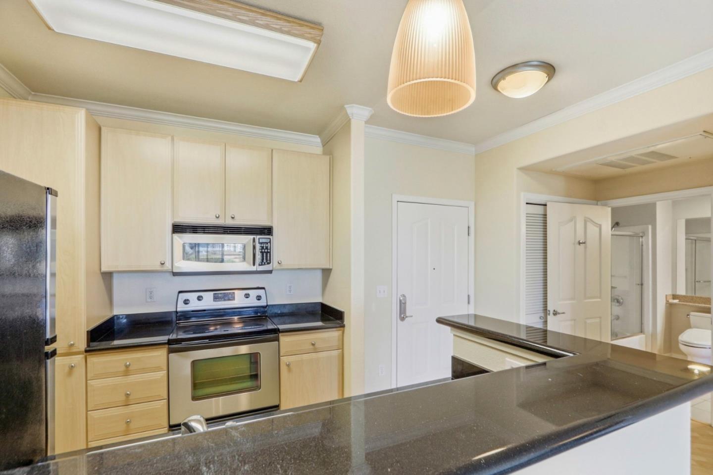 Detail Gallery Image 10 of 32 For 801 S Winchester Blvd #6400,  San Jose,  CA 95128 - 1 Beds | 1 Baths