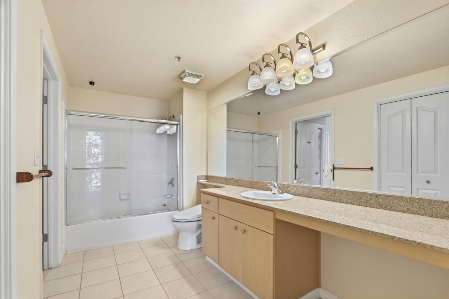 Detail Gallery Image 16 of 32 For 801 S Winchester Blvd #6400,  San Jose,  CA 95128 - 1 Beds | 1 Baths