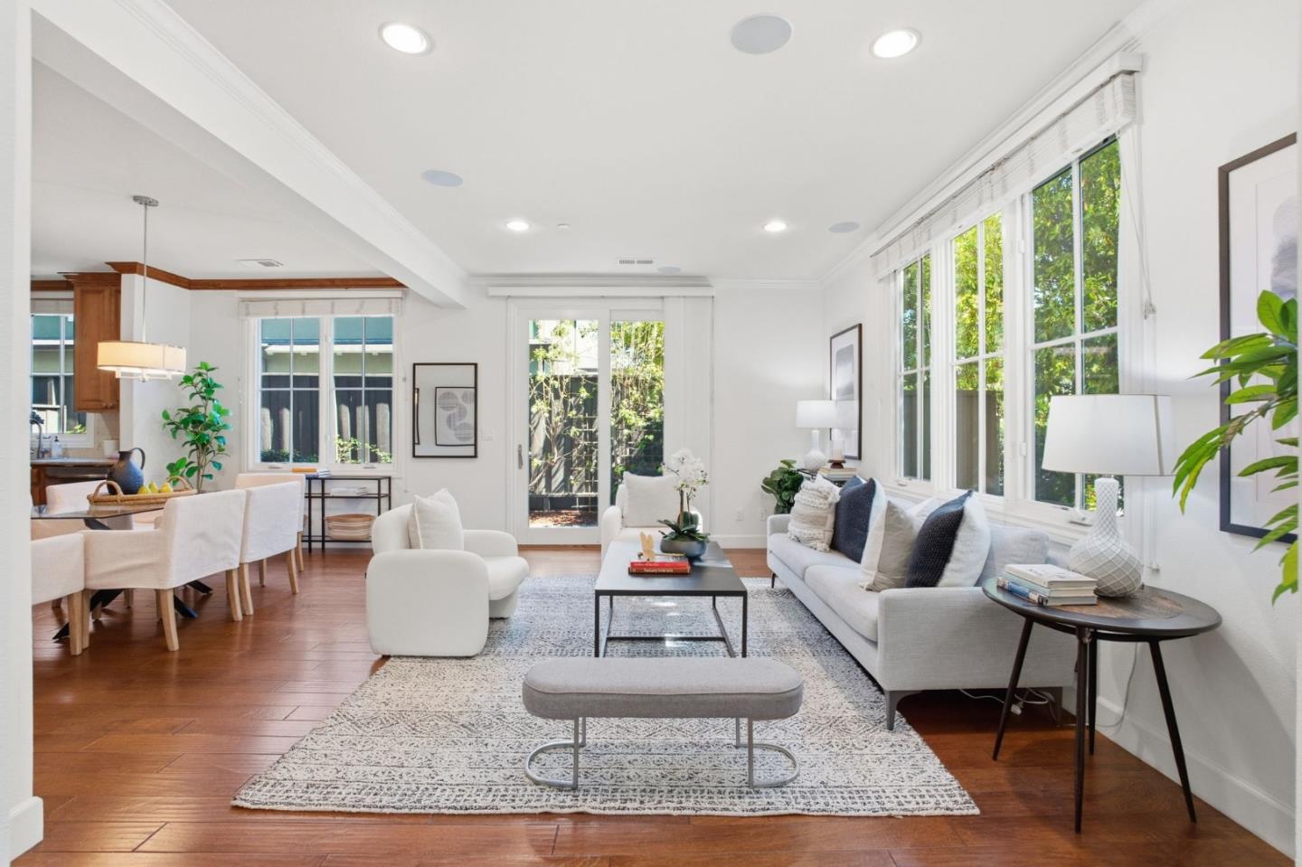 Detail Gallery Image 11 of 55 For 1613 Kentfield, Redwood City,  CA 94061 - 3 Beds | 3/1 Baths