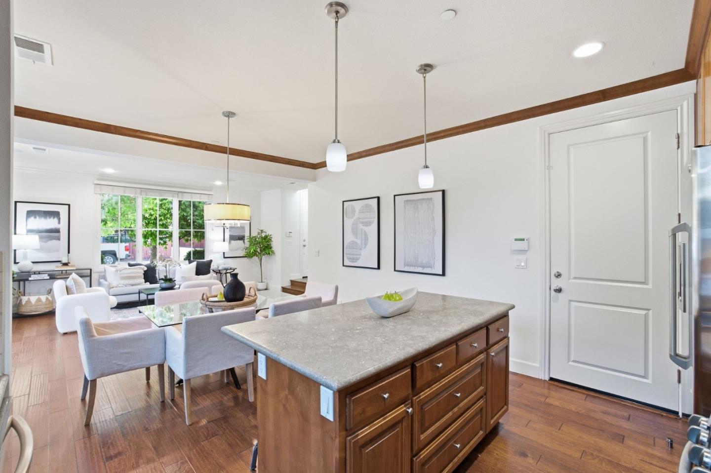 Detail Gallery Image 13 of 55 For 1613 Kentfield, Redwood City,  CA 94061 - 3 Beds | 3/1 Baths