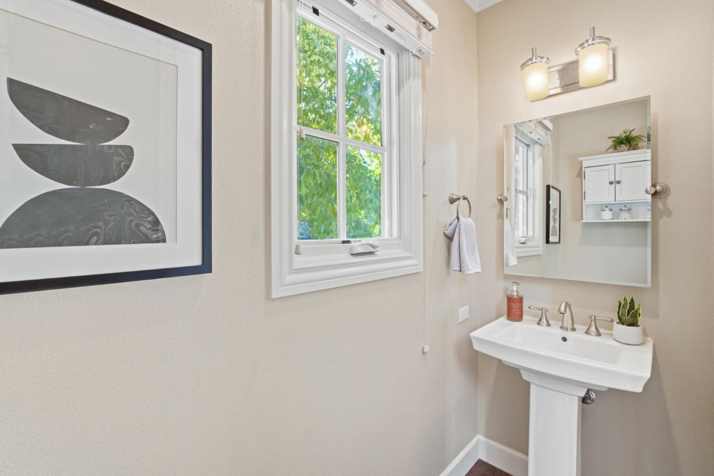 Detail Gallery Image 23 of 55 For 1613 Kentfield, Redwood City,  CA 94061 - 3 Beds | 3/1 Baths
