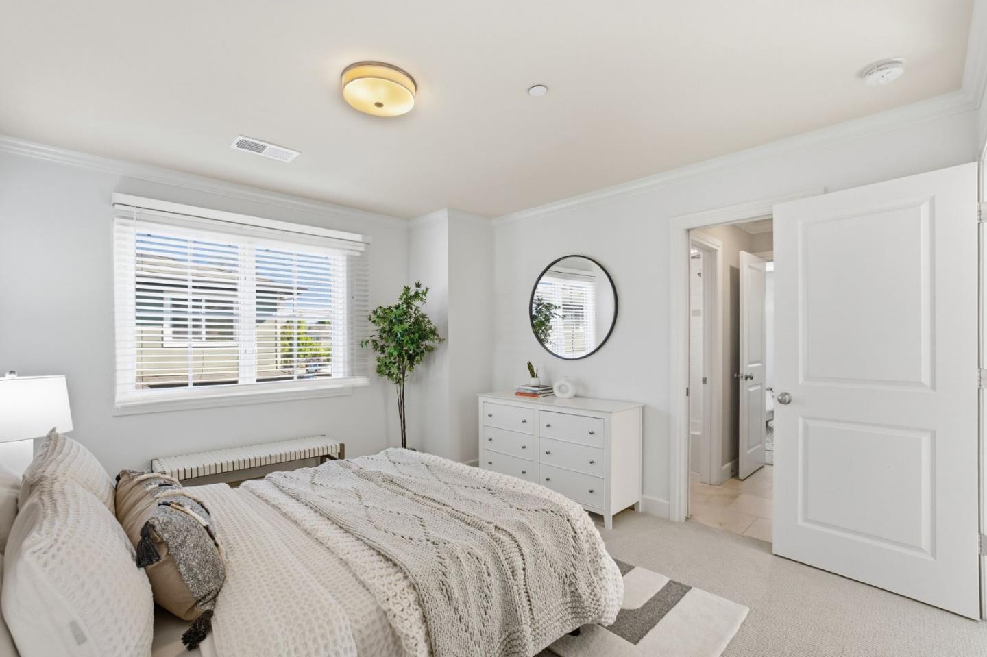 Detail Gallery Image 32 of 55 For 1613 Kentfield, Redwood City,  CA 94061 - 3 Beds | 3/1 Baths