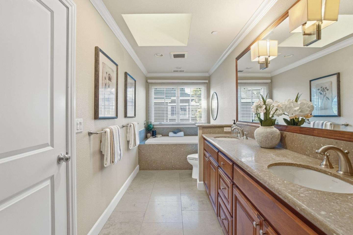 Detail Gallery Image 38 of 55 For 1613 Kentfield, Redwood City,  CA 94061 - 3 Beds | 3/1 Baths