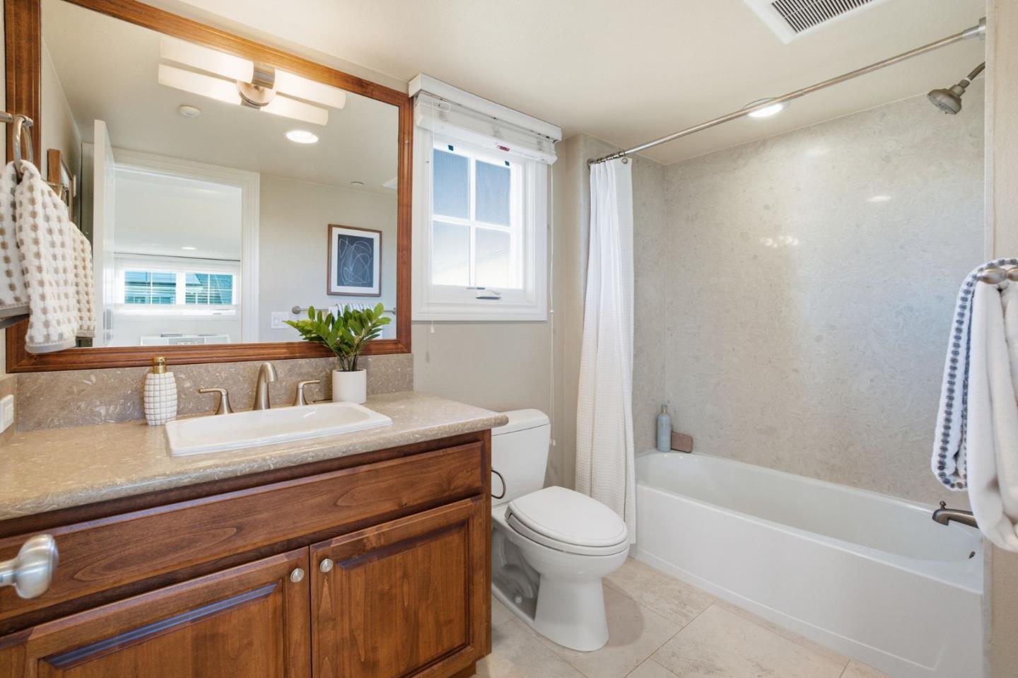 Detail Gallery Image 49 of 55 For 1613 Kentfield, Redwood City,  CA 94061 - 3 Beds | 3/1 Baths