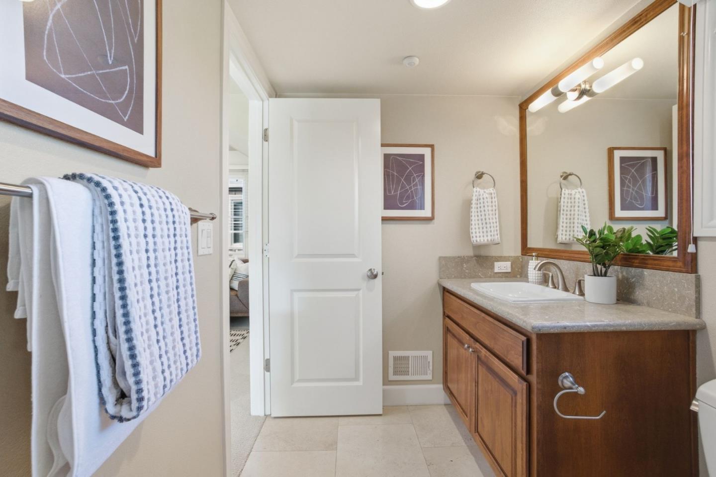 Detail Gallery Image 50 of 55 For 1613 Kentfield, Redwood City,  CA 94061 - 3 Beds | 3/1 Baths