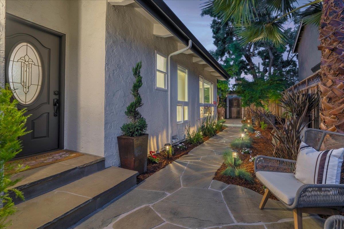 Detail Gallery Image 13 of 61 For 993 Minnesota Ave, San Jose,  CA 95125 - 3 Beds | 2 Baths