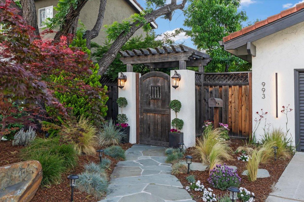 Detail Gallery Image 6 of 61 For 993 Minnesota Ave, San Jose,  CA 95125 - 3 Beds | 2 Baths